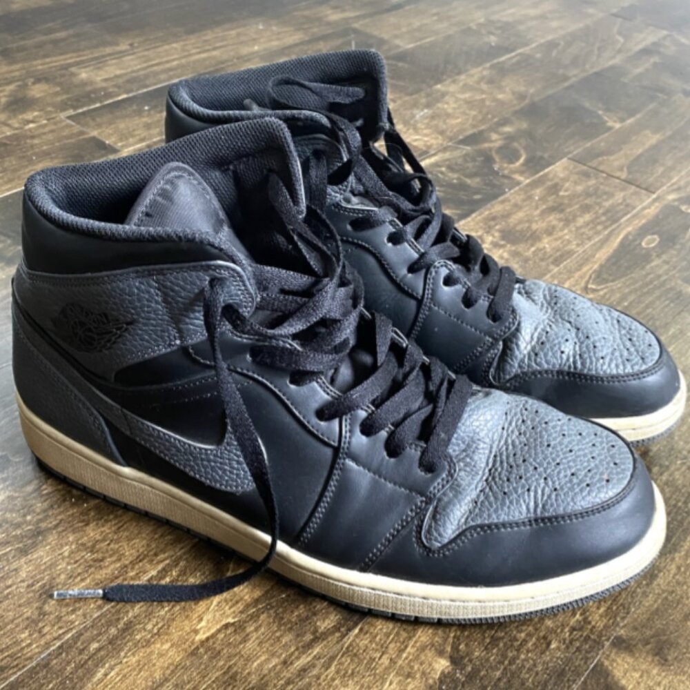 Jordan 1 Mid - Dark Grey
